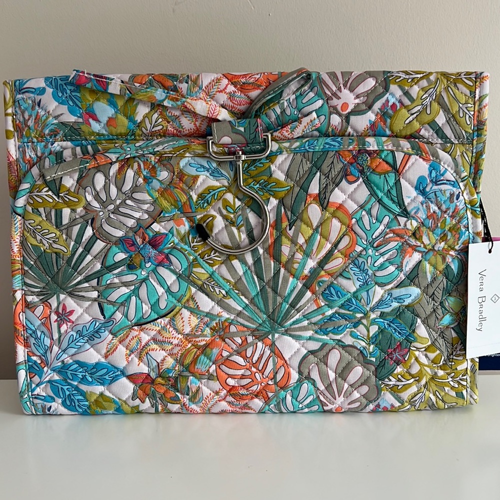 Vera Bradley Hanging Accessory Organizer in Cotton Rain Forest Canopy